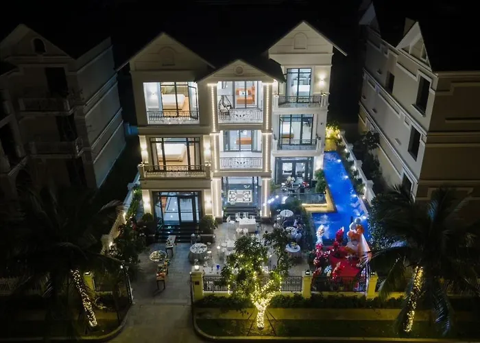 Villa Hạ Long *